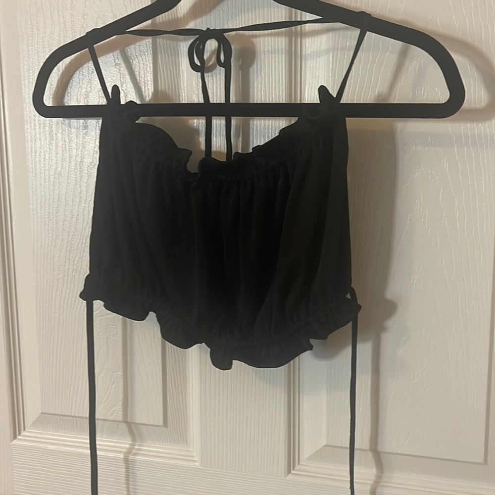 Backless adjustable halter top